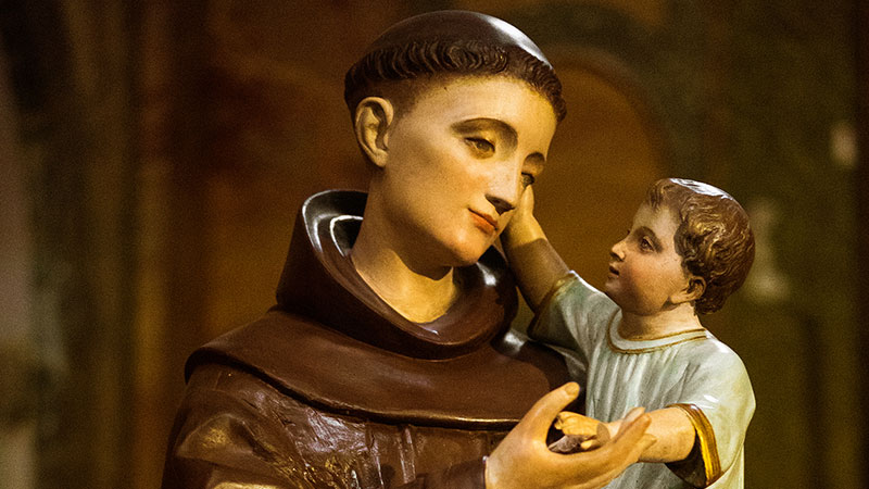 Saint Anthony with baby Jesus.